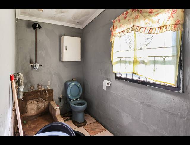 2 BEDROOM HOUSE FOR SALE IN BUFFALO FLATS
